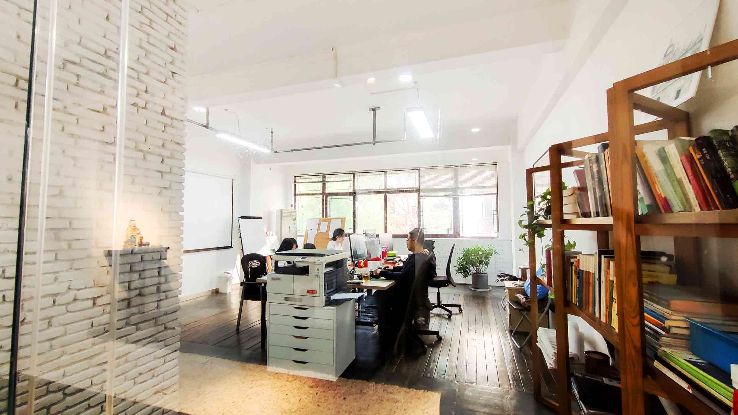 办公区 (7).jpg