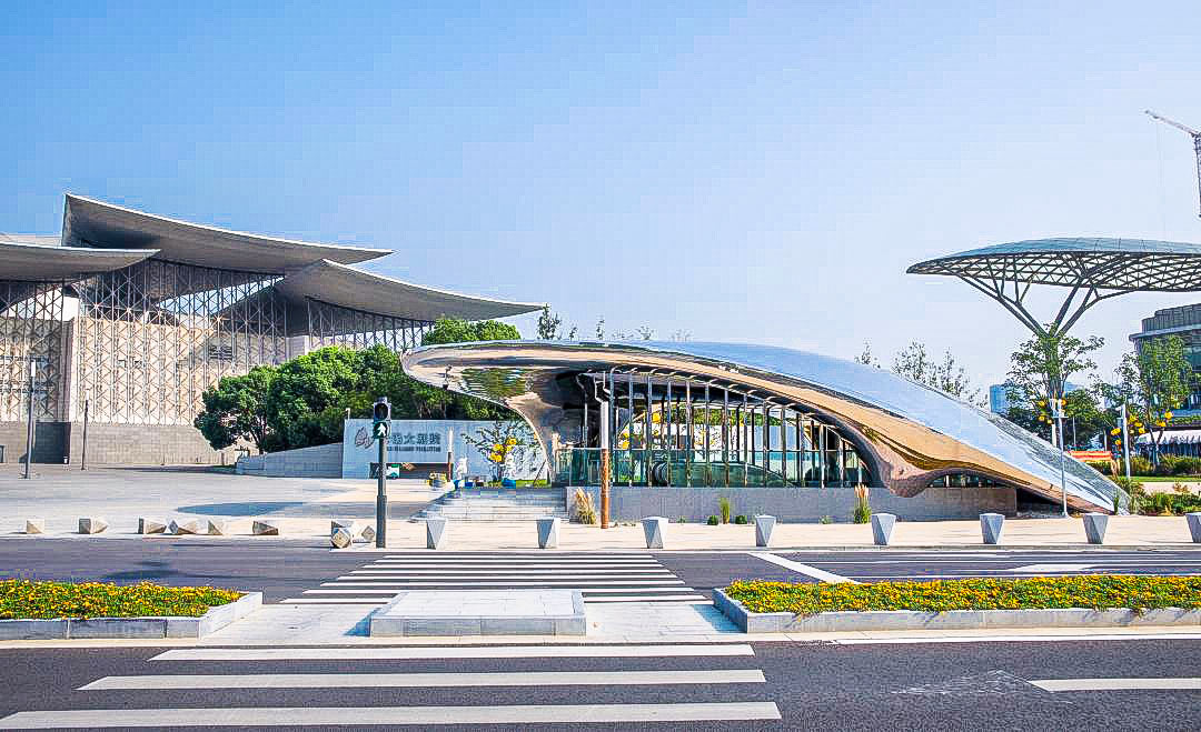 无锡大剧院地铁口